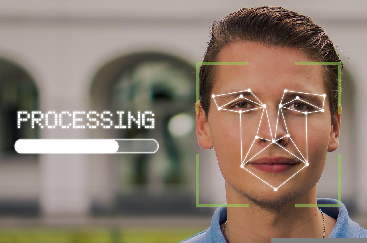 Gesichtserkennung bei der Videoanalyse mit künstlicher Intelligenz